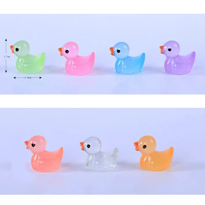 50PCS Luminous Mini Ducks Moss Microlandscape Miniature Duck Figurines Fairy Garden Accessories Home Decor Glow in The Dark