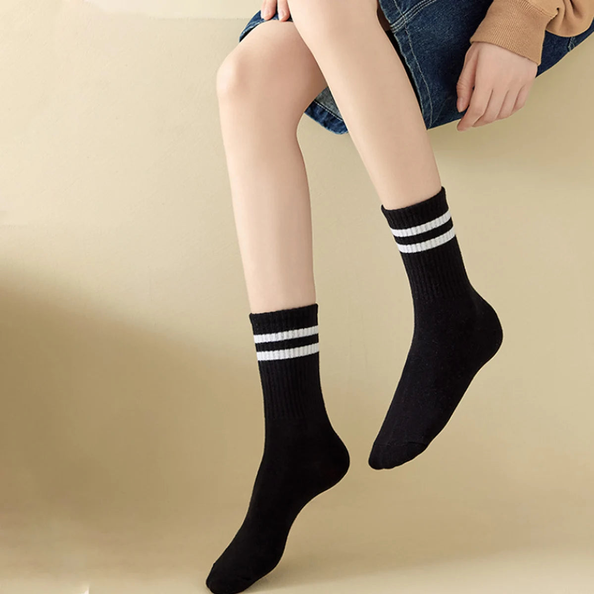 2pairs Women's Striped Casual Sports Breathable Mid-calf Socks